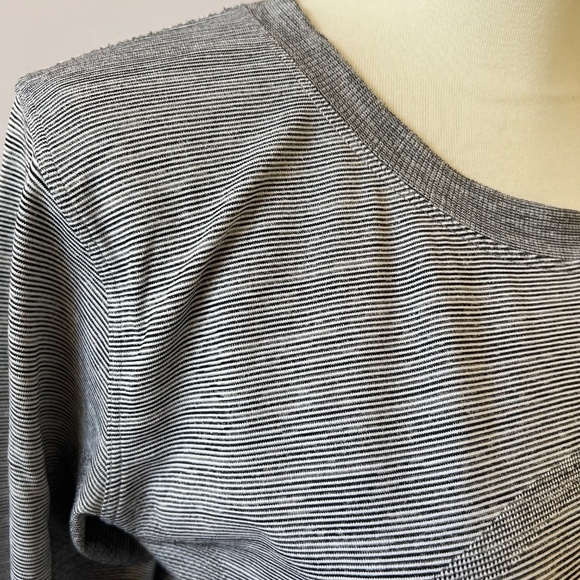 LULULEMON SWIFTLY TECH TEE SHIRT 8 LONG SLEEVE HEATHER GRAY STRETCH ATHLETIC GYM - Picture 6 of 12